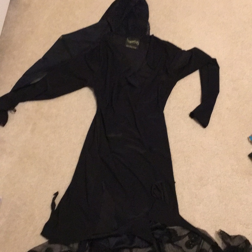 Vampire Costume Dress - Picture 2 of 6